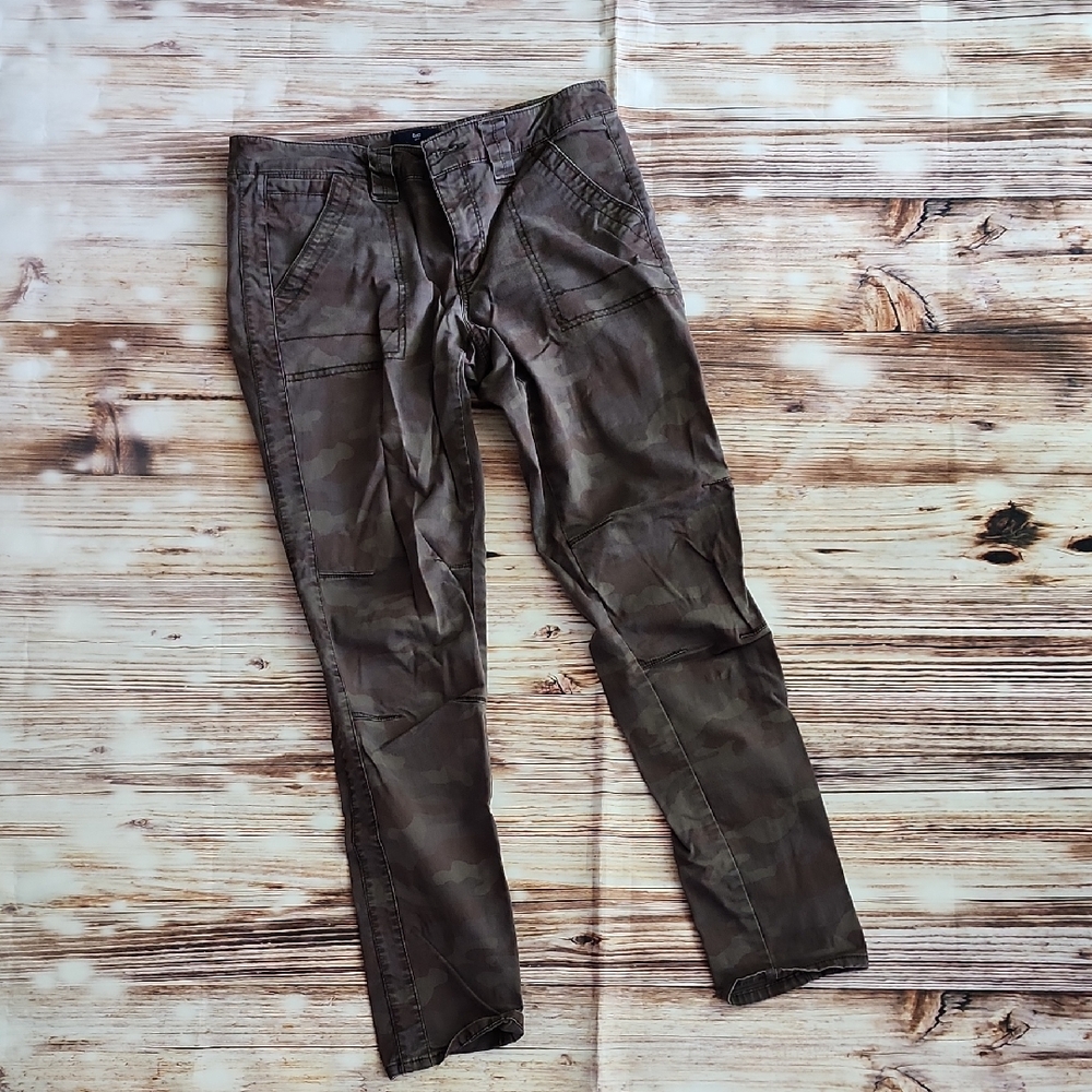 GAP Olive Green Cargo Pants